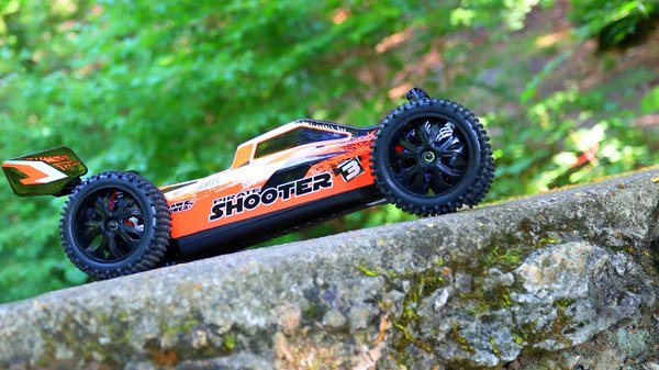 Quelle voiture RC choisir pour une activité avec son enfant