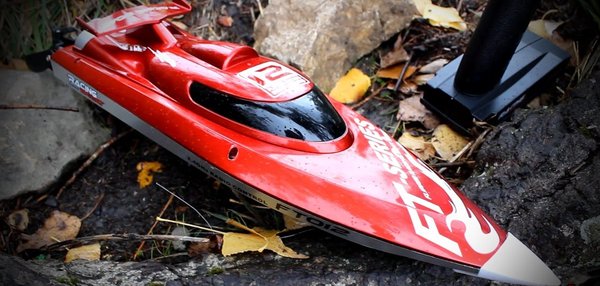 Bateau radiocommandé meilleure solution pour passer une journée père enfant