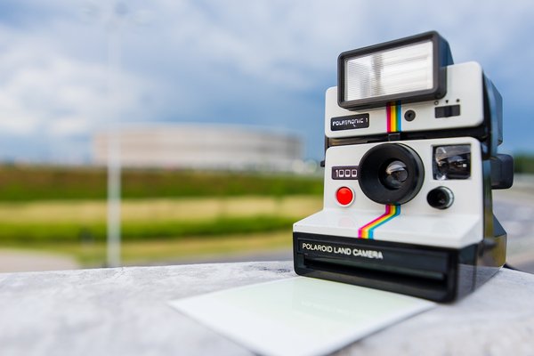 Susciter la créativité de votre enfant avec un appareil photo polaroid pour les plus impatients !