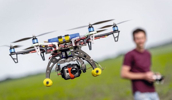 Choisir un avion télécommandé pas cher pour son enfant